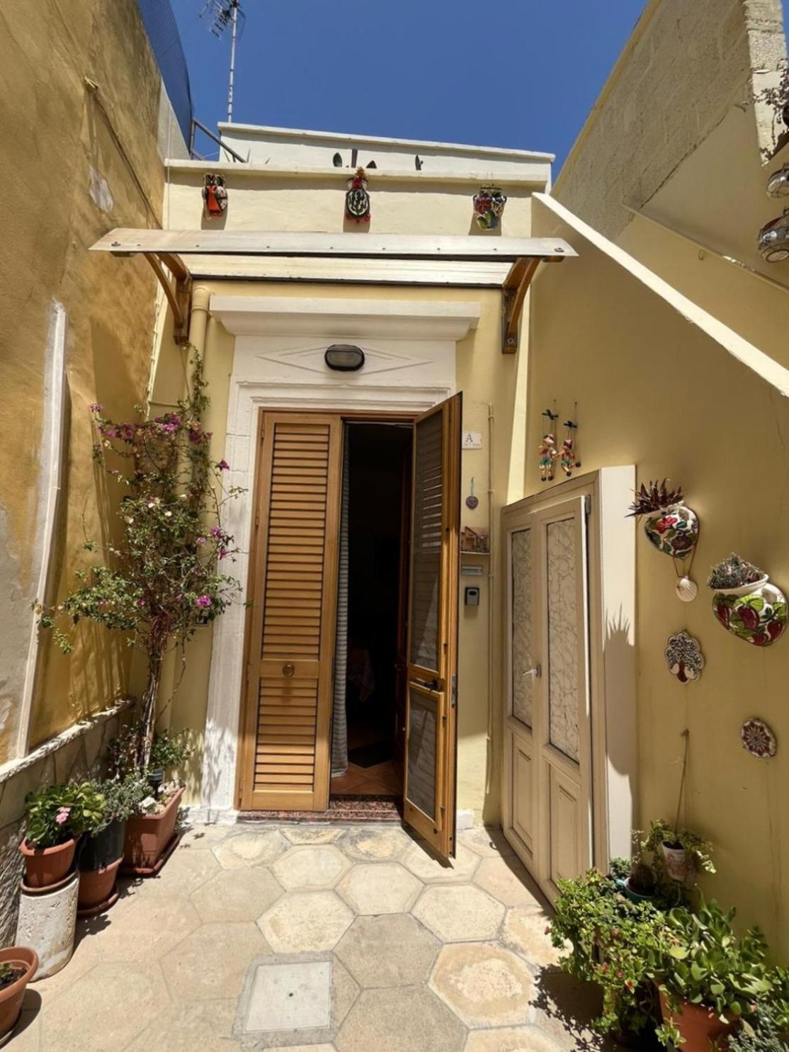 La Casa Di Giu Salento Villa Surbo Luaran gambar
